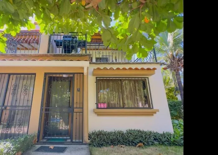 Apartment Jade A13 Tropical Two Story Retreat Coco