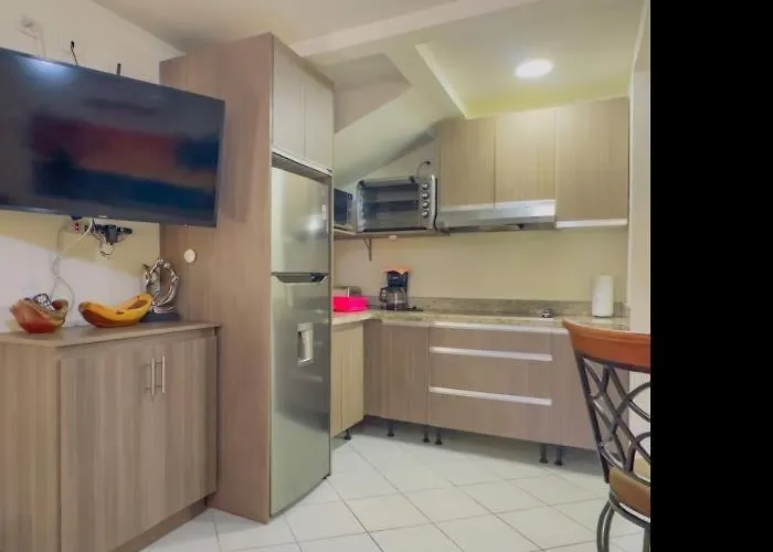 Jade A13 Tropical Two Story Retreat Apartment *